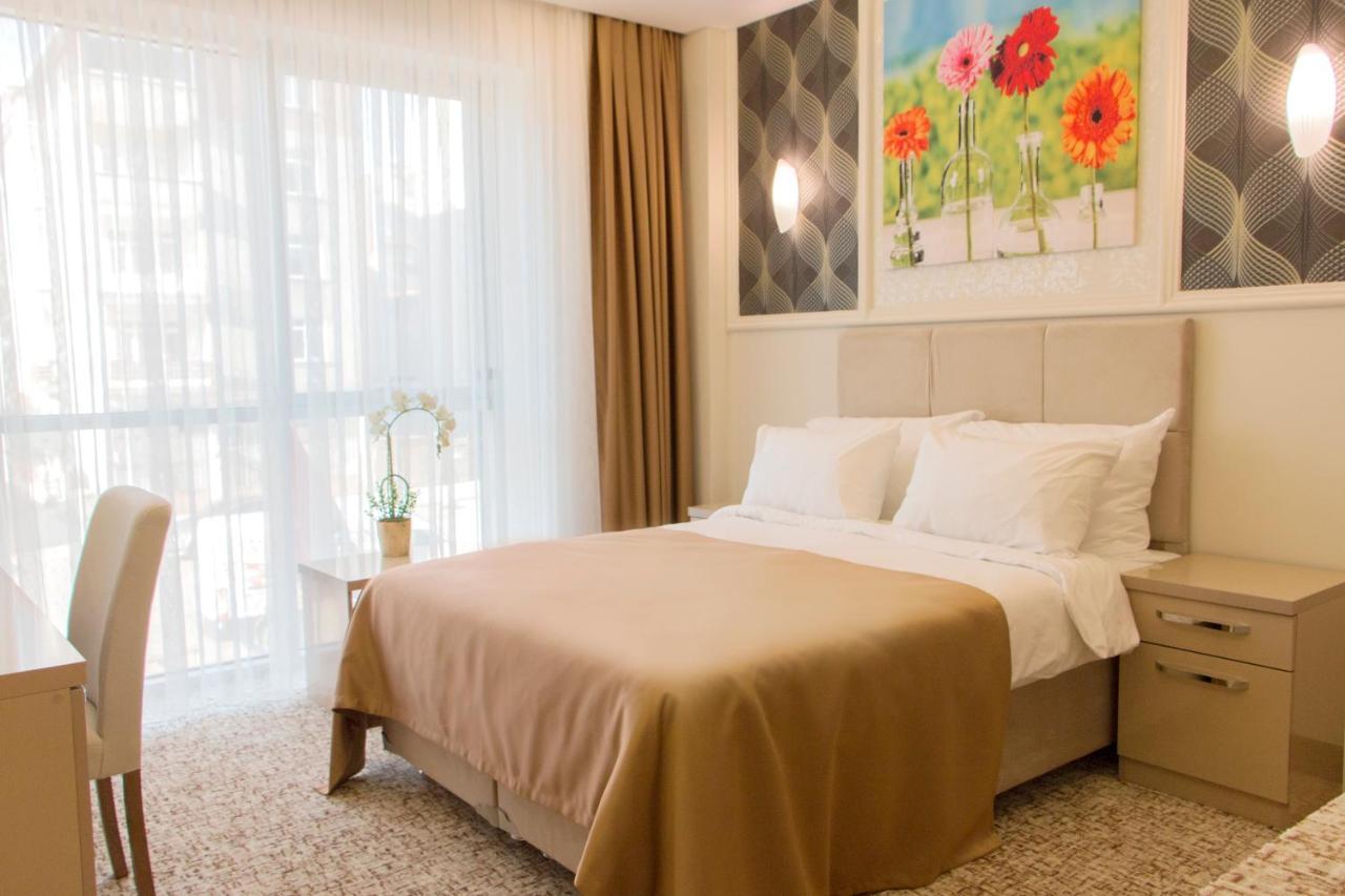 Goldhan Hotel เทเคียร์ดัก ภายนอก รูปภาพ
